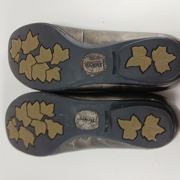 Born Flats Women's 8.5 Metallic  Brown/ Bronze Uppers. Stretch Comfort Non Slip. - Picture 5 of 10